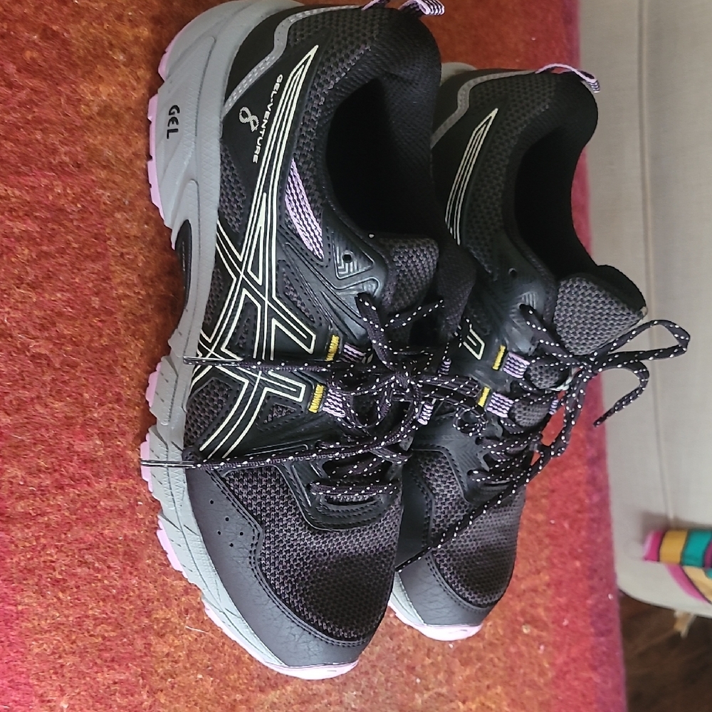 ASICS Women's Gel VENTURE 8 Black and Gray Running Shoes